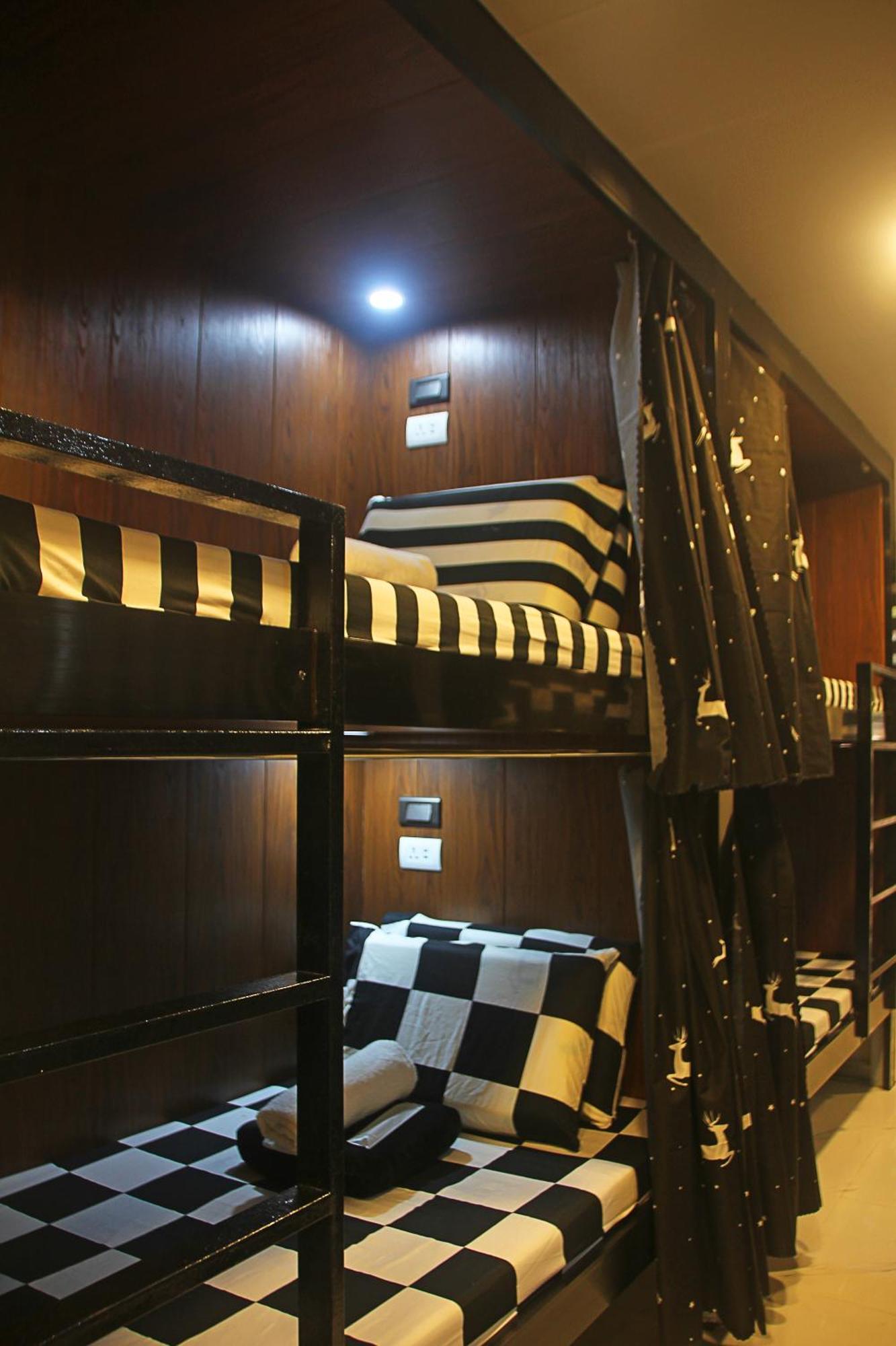J & J Homestay Busuanga Eksteriør billede